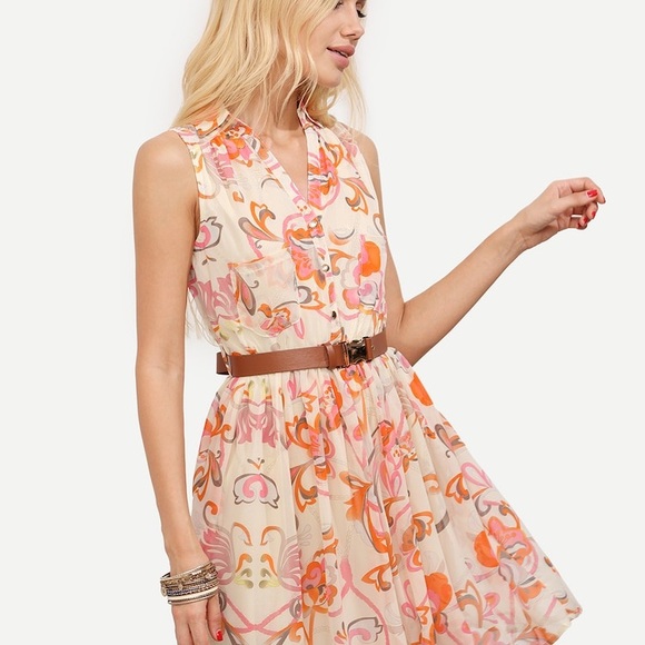 H&M Dresses & Skirts - 🏷 4/25 H&M Floral Pattern Chiffon Collar Dress
